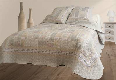 Couvre-lit boutis + 2 taies<BR>230x250<BR>Patchwork parme
